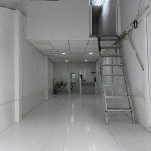 Cho Thuê Nhà Hxh Phan Văn Trị P11,bt, 3x11m,1 Trệt 1 Lửng, 1pn2wc, 7tr