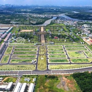 chuyển nhượng shophouse 2 mặt tiền đường, sổ đỏ, thanh toán 18 tháng.lh:0903282499