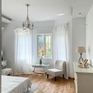 cho thuê biệt thự cao cấp nam long khu cảnh đồi, phú mỹ hưng, quận 7 có hồ bơi vip