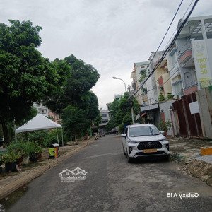 11 tỷ 900 thương lượng, bán nhà mặt tiền 4 tầng, diện tích : ngan 4 dài 24 mét.