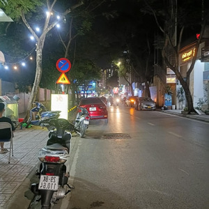 bán đất tặng nhà 46m bà triệu chỉ với 8.2 tỷ trung tâm hà đông, phân lô cán bộ oto đỗ cửa