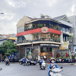 siêu phẩm góc 2mt phan xích long, phú nhuận, 8x18m, hầm + 4 tầng - hđt: 220 triệu, giá 74 tỷ