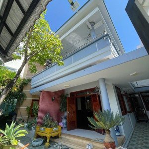 Bán Biệt Thự Gần Biển Tại Nguyễn Biểu, Phường Vĩnh Hải, Nha Trang, Khánh Hòa