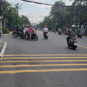 siêu phẩm lô góc 172m2 nhà 2 tầng 2 mặt tiền đường đặng văn bi, bình thọ, thủ đức, giá hơn 19 tỷ
