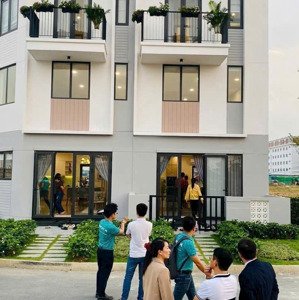 chỉ 680 triệu sở hữu nhà phố 1 trệt 2 lầu full nội thất thủ dầu một