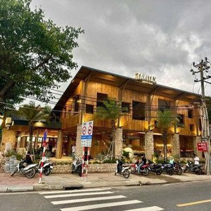 Cho Thuê Nhà Mặt Phố Văn Quán, Dt 250m2 X 2t, Mt Lô Góc 12m Vị Trí đẹp đối Diện Là View Hồ