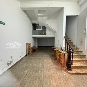 Cho Thuê Nhà 13 Phòng Cách đường Chính Lê Thanh Nghị 30m, Cạnh Bk, Neu 100m