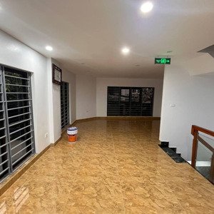 Cho Thuê Nhà Lạc Trung, Mới đẹp, Thang Máy. Diện Tích 67m2x 7,5 Tầng. Mặt Tiền 5m. Giá 50 Triệu