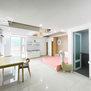 Cho Thuê Phòng Giá Tốt Quận 7 - Diện Tích Rộng Hơn 28m2 - Tách Bếp - Cửa Sổ Thoáng - Gần Trung Tâm