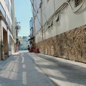 ngộp bank! bán nhà đường phan đăng lưu,pn - dt: 4x13,52 - kc: 4 tầng st - giá: 12,5 tỷ_hđt 32tr/th