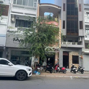 giảm 4 tỷ-siêu vị trí-khan hiếm mt đề thám, quận 1, dt 4x18m, 3 tầng hđt 50tr, giá còn 31 tỷ
