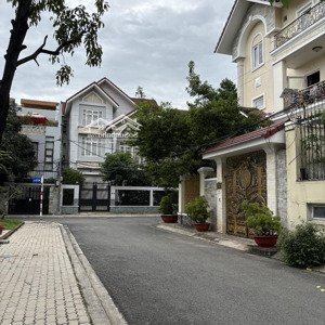 Bán Biệt Thự Phạm Hùng, Bình Chánh, 10x24, 4 Tầng, 24 Tỉ