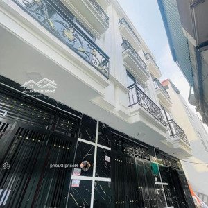 nhà 4 tầng. ô tô sát nhà. sau cây xăng cổ ban. cách ql6 500m. cách bx yên nghĩa 1,5km. giá tốt