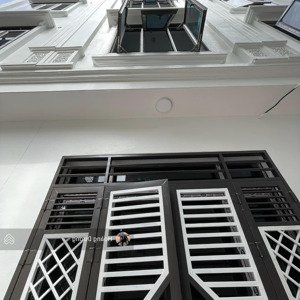 Nhà 5 Tầng. Giá Nhỉnh 4 Tỷ. Sau Kđt Gleximco, Gần Icid Lê Trọng Tấn - Kđt Dương Nội. Vị Trí đắc địa