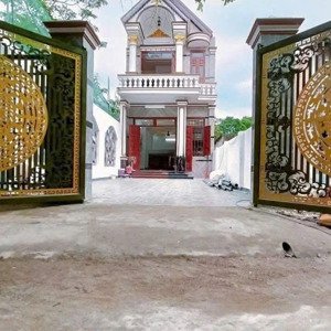 Bán Nhà 1 Trệt 1 Lầu Trung Tâm Phường Thái Hòa Tp. Tân Uyên