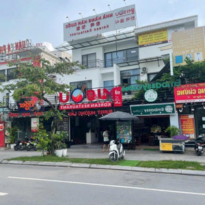 cho thuê biệt thự ngoại giao đoàn, gần mặt đỗ nhuận dãy phố ẩm thực nhộn nhịp, giá 70tr/tháng