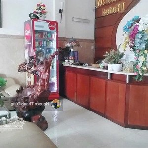khách sạn 6 tầng mặt tiền đường hà huy giáp, thạnh lộc, q12 - dt 162m2 (9x18), sẵn dòng tiền 70 tr.
