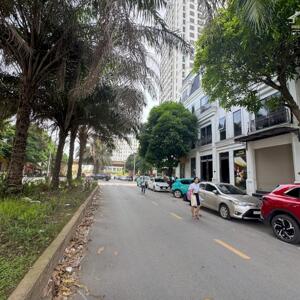a trai cần bán căn nahf 4 tầng tại kđt vci vĩnh yên