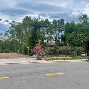 Bán đất 114,6m2 Mặt Tiền đường Huyền Trân Công Chúa, Phường Thuỷ Biểu, TP Huế, Chỉ 3,35 Tỷ