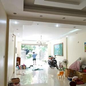 Cho thuê nhà KĐT Văn Khê mới đẹp thông sàn full nội thất 24tr 0903409888