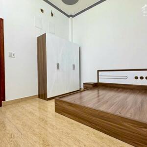 bán căn nhà 1 trệt 1 lầu, đường 23 kDC thới nhựt 1, giá bán 3 tỷ 150 triệu.