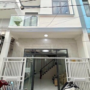 BÁN NHÀ 1T1L đúc, TRỤC CHÍNH HẺM THÔNG, cách MT Trần Nam Phú chỉ 30m