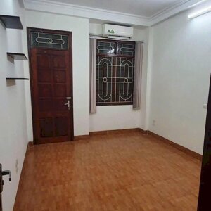 Cho thuê nhà ở, CHDV ngõ Chính Kinh, Thanh Xuân 30m x 5T giá 12.5tr, cho cải tạo nhà