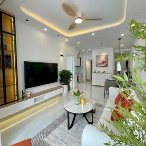 Cần bán nhanh căn hộ sky garden 3, PMH, Q7,2PN nhà mới đẹp, giá rẻ 5,2 tỷ, LH 0902.605.611