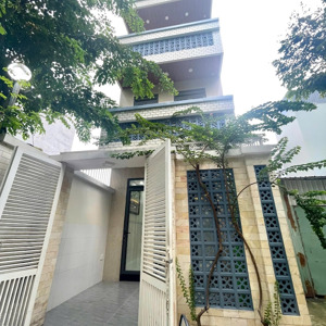 10. triệu/tháng - nhà mới đẹp 2 lầu 4pn3wc 2 máy lạnh lò lu gần vinhome grand park