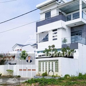 biệt thự 3 tầng gần trường quốc tế singapore - b122