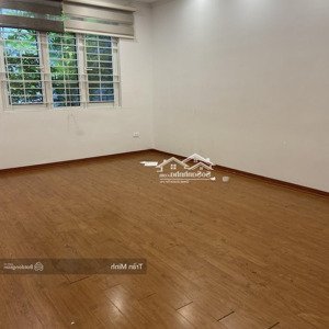 chính chủ cần cho thuê nhà làm văn phòng ngõ 112 trung kính, trung hòa, cầu giấy. vị trí đẹp