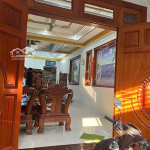 nhà trung tâm phường đông hòa dĩ an