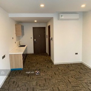 cho thuê studio nội thất cơ bản 12 triệu saigon royal vào ở liền