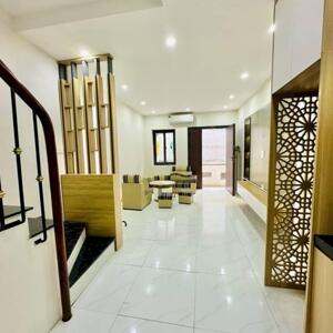 Bán nhà phân lô khu Trần Quang Diệu – Hoàng Cầu 92m2 giá 25 tỷ