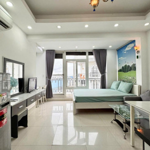 căn hộ ban công 30m2 view thành phố full nội thất ngay trung tâm quận 3 tphcm