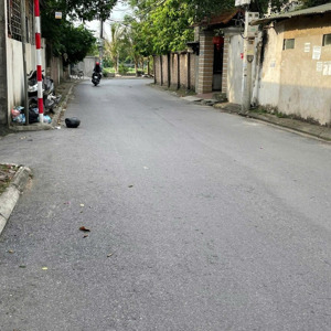 chỉ 7,5 tỷ sở hữu ngay lô đất đắc địa 100m2, mặt tiền 8m, đa tốn, gia lâm