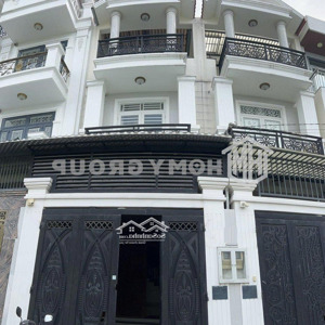 cho thuê nhà nguyên căn ngay chợ hiệp bình chánh, thủ đức. sân đậu oto 7 chỗ. đường xe tải
