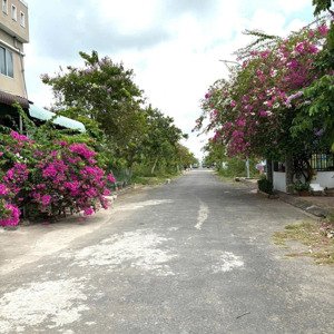 bán nền biệt thự khu hồng loan 5c đường số 16 gần sông công viê và chung cư