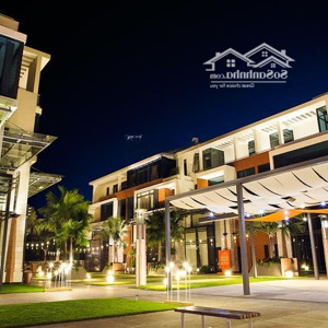 tôi cần bán gấp biệt thự galeria . dt 245m². nhà full nội thất. giá 25 tỷ