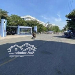 bán đất hoàng trung thông, sát hoàng thị loan, đối diện bệnh viện, dt 90m2 ngang 5m