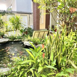 nhà bt 200m2 khu đảo vip đường trung lương 12