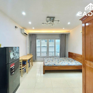 cho thuê studio bancong / cửa sổ đủ tiện nghi _ gần nowzone nguyễn văn cừ