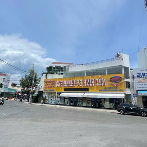 căn nhà mặt tiền lê hồng phong phước long nha trang