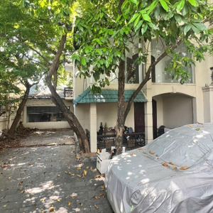 siêu phẩm khan hiếm!!! villa khu compound nguyễn gia trí (18x26) chỉ 196tr/m2