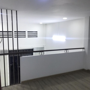 hẻm 16 nguyễn thiện thuật p2q3, dt ngang 3.7m, trệt lửng 1 lầu mới, vô ở ngay