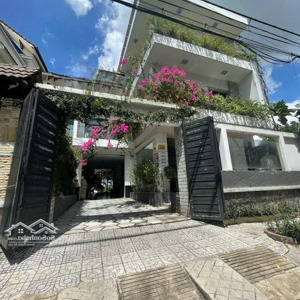 200/11c nguyễn trọng tuyển, phường 8, quận phú nhuận