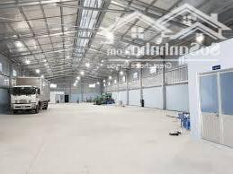 Cho thuê 4000m2 kho chuẩn KCN Sóng Thần, khuôn viên rộng