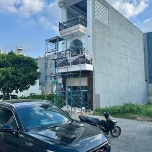 thanh lý bán nhà 3 tầng ở bình chuẩn 42, sổ hồng riêng,giá tốt 3ty65