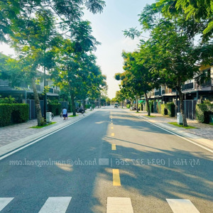 bán nhà phố vườn gần vịnh 8.6ha, nhà thoáng đẹp, giá 3.9 tỷ