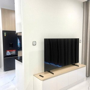 duy nhất thuê 2pn full the beverly full nội thất 13 tr view công viên và hồ bơi tại vhgp quận 9